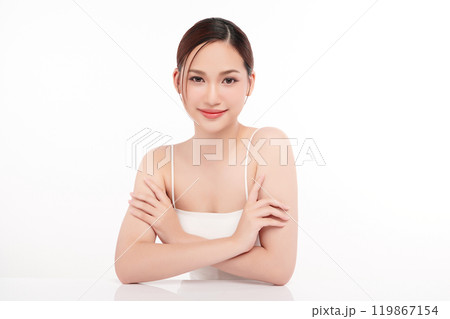Beautiful young asian woman with clean fresh skin on white background, Face care, Facial treatment, Cosmetology, beauty and spa, Asian women portrait. Beautiful young asian woman with clean fresh skin on white background, Face care, Facial treatment, Cosmetology, beauty and spa, Asian women portrait. 119867154