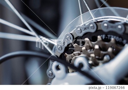 自転車のリアギアー 119867266
