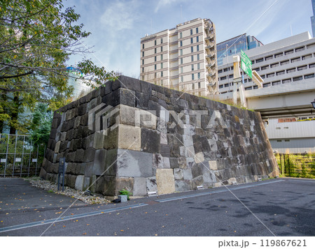 国指定史跡「常盤橋門跡」 119867621