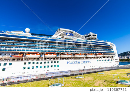 長崎港客船入港（Diamond Princess）松ヶ枝埠頭【長崎市】 119867731