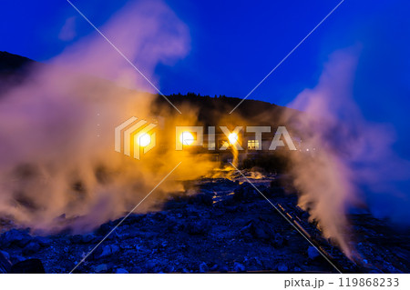 雲仙地獄　清七地獄　夜景ライトアップ　【長崎県雲仙市】 119868233