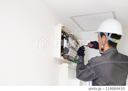 電気工事　電気工事士　コピースペース 119868410