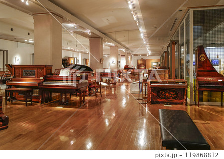 浜松楽器博物館　常設展示楽器 119868812