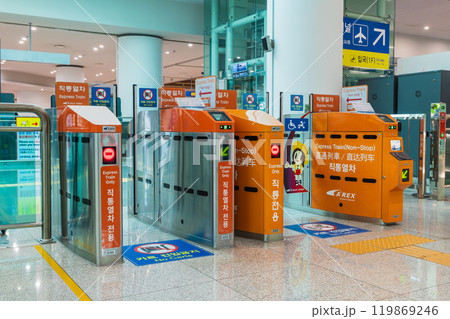 ソウル 仁川国際空港 空港鉄道A'REX改札 ソウル 仁川国際空港 空港鉄道A'REX改札 119869246