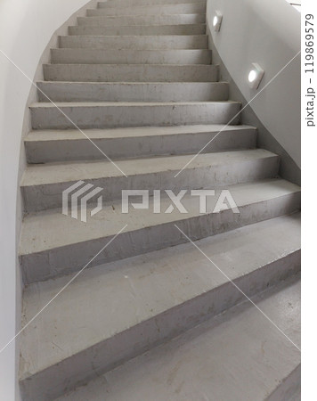 Modern staircase in apartment 119869579