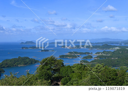 多島と海の雄大な風景 長崎県の九十九島 119871819