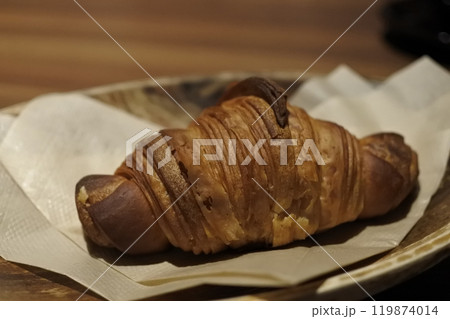 美味しいクロワッサン 119874014