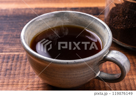 ペーパードリップで淹れたコーヒー ペーパードリップで淹れたコーヒー 119876149