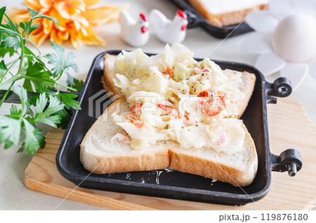 ホットサンド作り　コールスロー 119876180