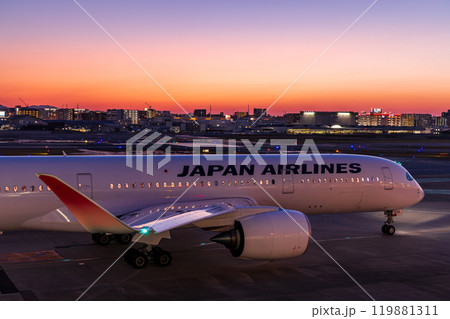 黄昏時の出発 黄昏時の出発 119881311