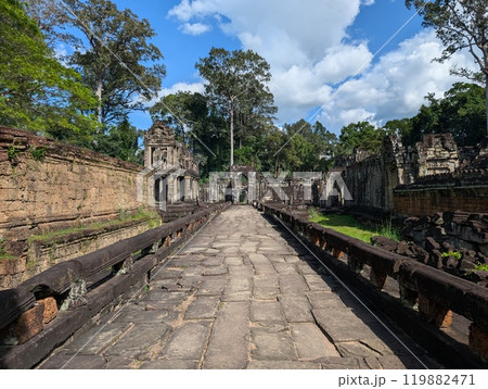 カンボジア アンコール遺跡 プリア・カン テラス 119882471