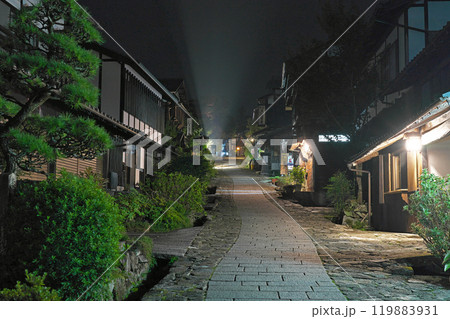 【馬籠宿 (夜)】 岐阜県中津川市馬籠 【馬籠宿 (夜)】 岐阜県中津川市馬籠 119883931