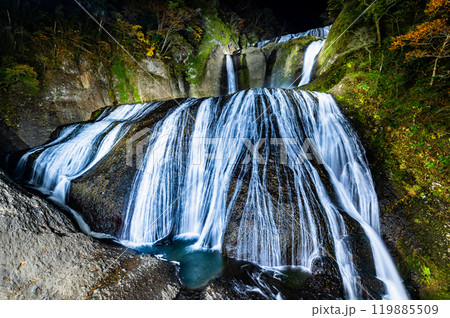 茨城 袋田の滝　秋の紅葉ライトアップ 119885509