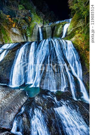 茨城 袋田の滝　秋の紅葉ライトアップ 119885514