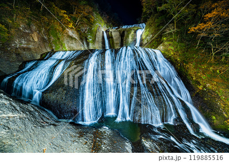 茨城 袋田の滝　秋の紅葉ライトアップ 119885516