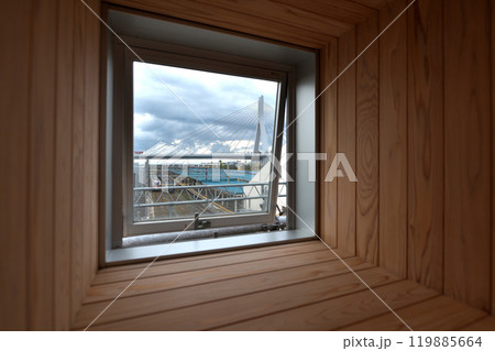JR青森駅 西口連絡通路の小窓より早朝の風景 JR青森駅 西口連絡通路の小窓より早朝の風景 119885664