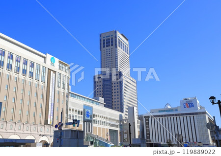 札幌駅　南口　大丸と駅ビルとJRタワー　 119889022