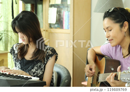 Play Music Together 119889769