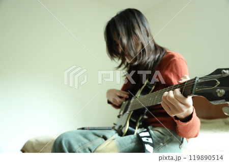 With Electric Guitar 119890514