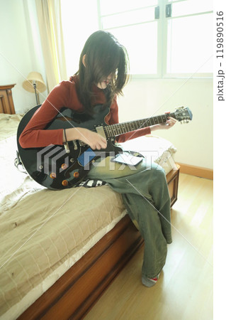 With Electric Guitar With Electric Guitar 119890516