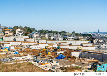 擁壁の多い斜面の住宅造成地 擁壁の多い斜面の住宅造成地 119894003