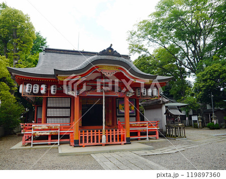 京都府福知山市にある明智光秀を合祀した御霊神社の本殿 119897360