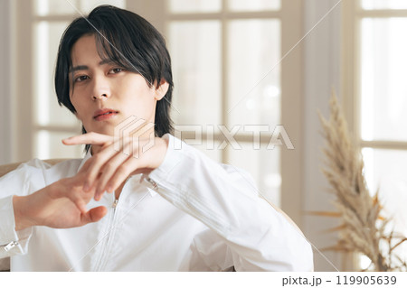 男性のファッション・美容イメージ メンズコスメ 男性のファッション・美容イメージ メンズコスメ 119905639