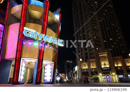 夜のユニバーサルシティ 119906199