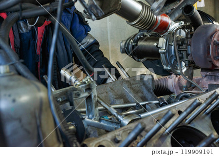 Repair of a diesel generator converted to gas. 119909191