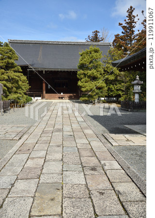 廣隆寺　上宮王院太子殿へと続く参道(京都市右京区) 119911067