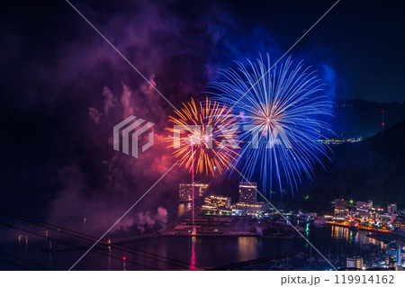 【静岡県】熱海100万ドルの夜景と海上花火大会 119914162