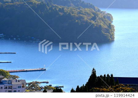 箱根 芦ノ湖の景色 箱根 芦ノ湖の景色 119914424