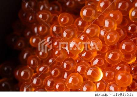 いくらの醬油漬けのクローズアップ背景 119915515