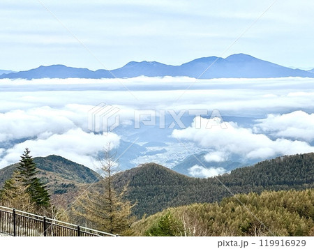 秋の雲海の情景_美ヶ原高原 119916929