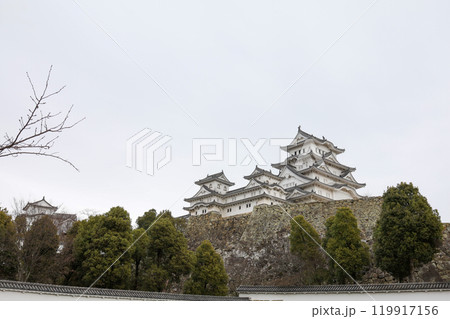 the himeji white castle is famous and beautiful in japan 119917156