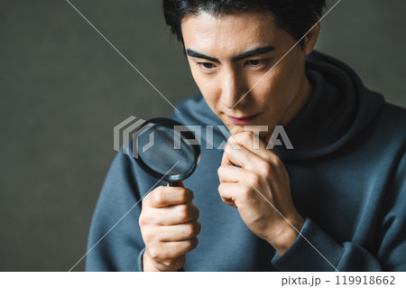 格好いい男性ポートレート 119918662