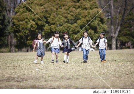 小学一年生 5人 小学一年生 5人 119919154