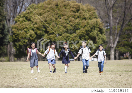小学一年生 5人 小学一年生 5人 119919155