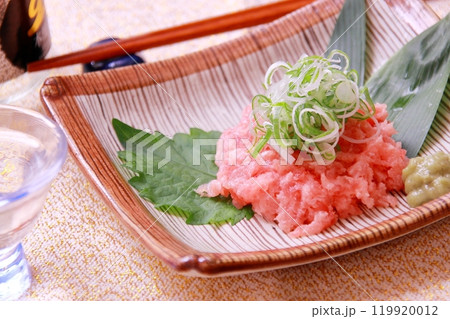 ネギトロと日本酒 119920012