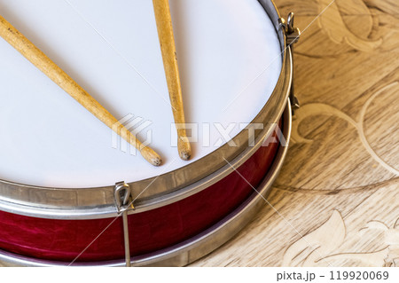 Pioneer drum and sticks 119920069