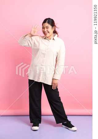 Woman with Braces Woman with Braces 119921350