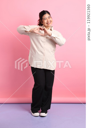 Woman with Braces 119921360