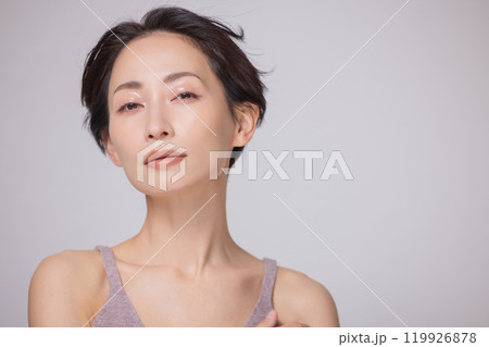 女性のビューティーイメージ 119926878