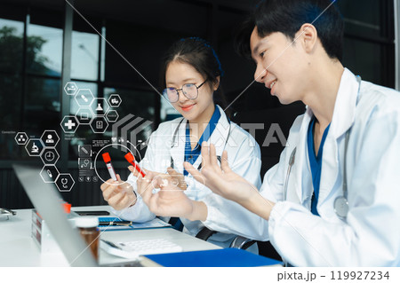 Medical students use labs to search for information for exam preparation. 119927234