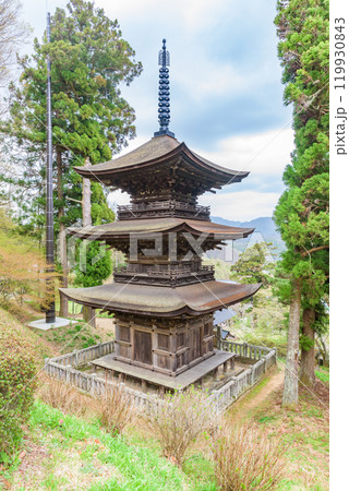 国宝　大法寺三重塔　長野県小県郡青木村 119930843