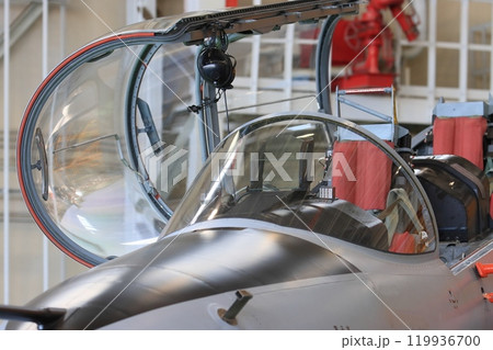 T4練習機のキャノピー T4練習機のコクピット T4練習機のキャノピー T4練習機のコクピット 119936700