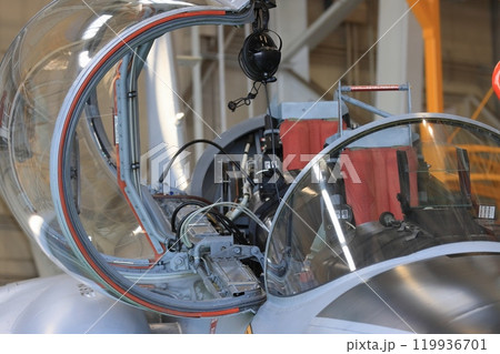 T4練習機のキャノピー T4練習機のコクピット T4練習機のキャノピー T4練習機のコクピット 119936701