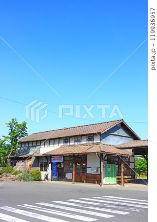 長野県長野市、旧松代駅の風景 119936957
