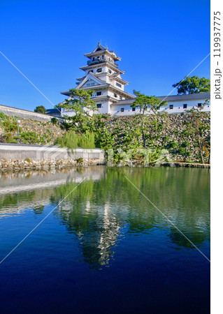 今治城・天守（愛媛県・今治市） 119937775