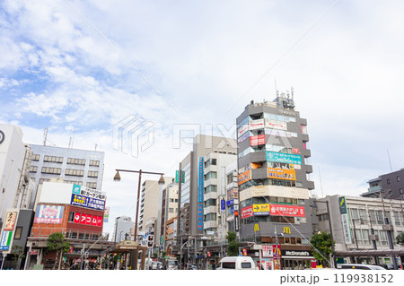 亀戸駅前の都市風景 亀戸駅前の都市風景 119938152